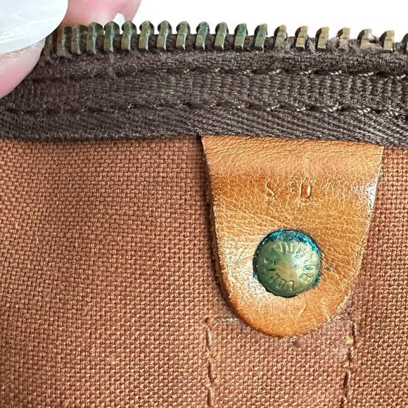 Louis Vuitton Monogram Keepall 50 with Vachetta Leather Luggage Tag - Picture 10 of 12